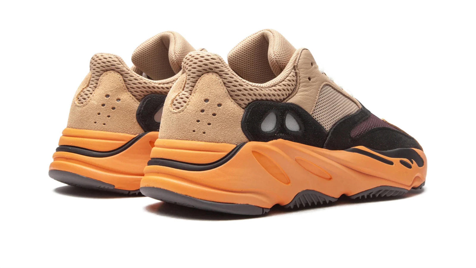 YEEZY BOOST 700 